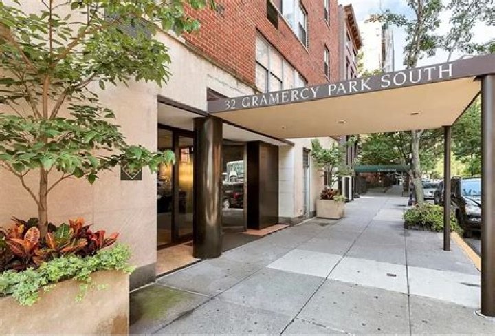 Gramercy Towers, 32 Gramercy Park South - Gramercy Park
