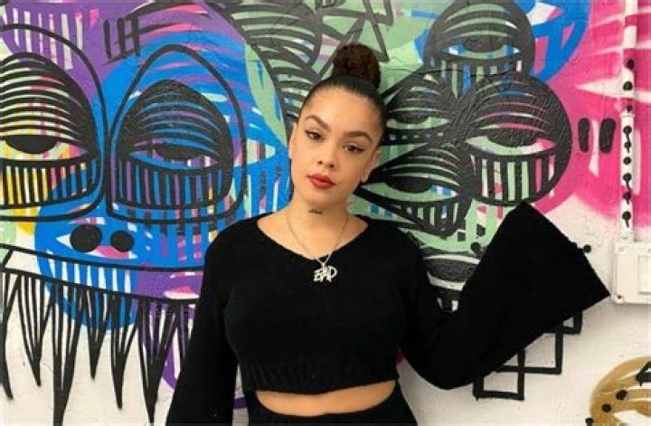 Jenesis Sanchez’s bio: age, family, husband, instagram star and net worth