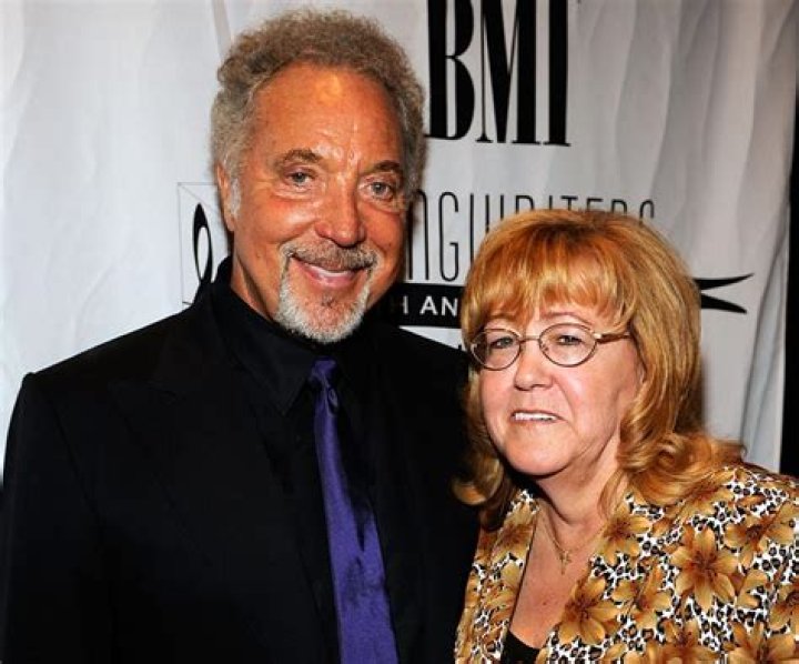 Meet Melinda Rose Woodward; Sir Tom Jones' Wife
