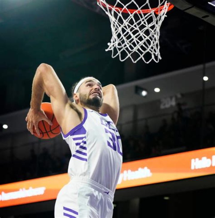 Mount St. Mary's 5'5" Junior Robinson Competing in College Slam Dunk Championship