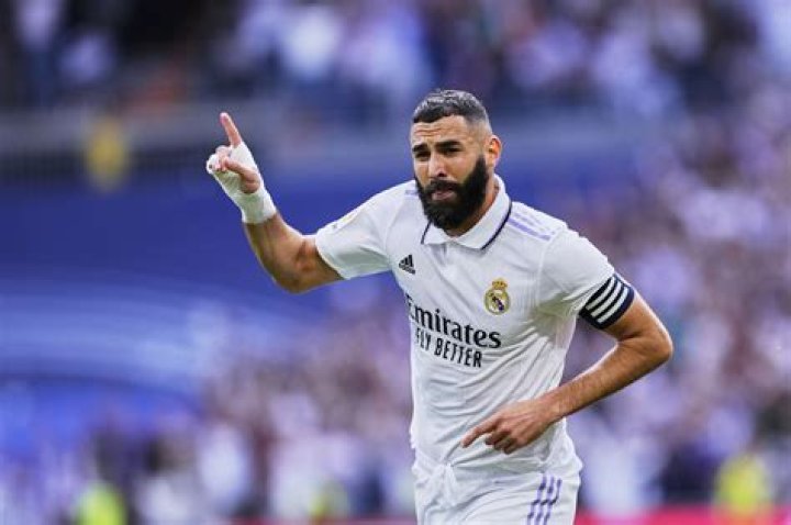 Real Madrid Star Karim Benzema Accused of Disobeying Ramadan Fast During Valladolid Game