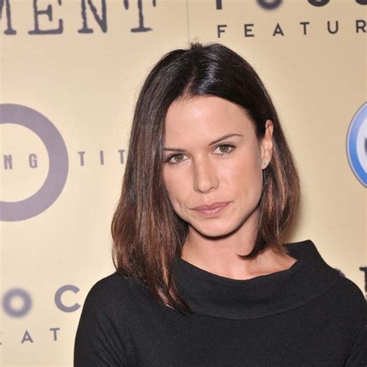 Rhona Mitra - Age, Bio, Birthday, Family, Net Worth