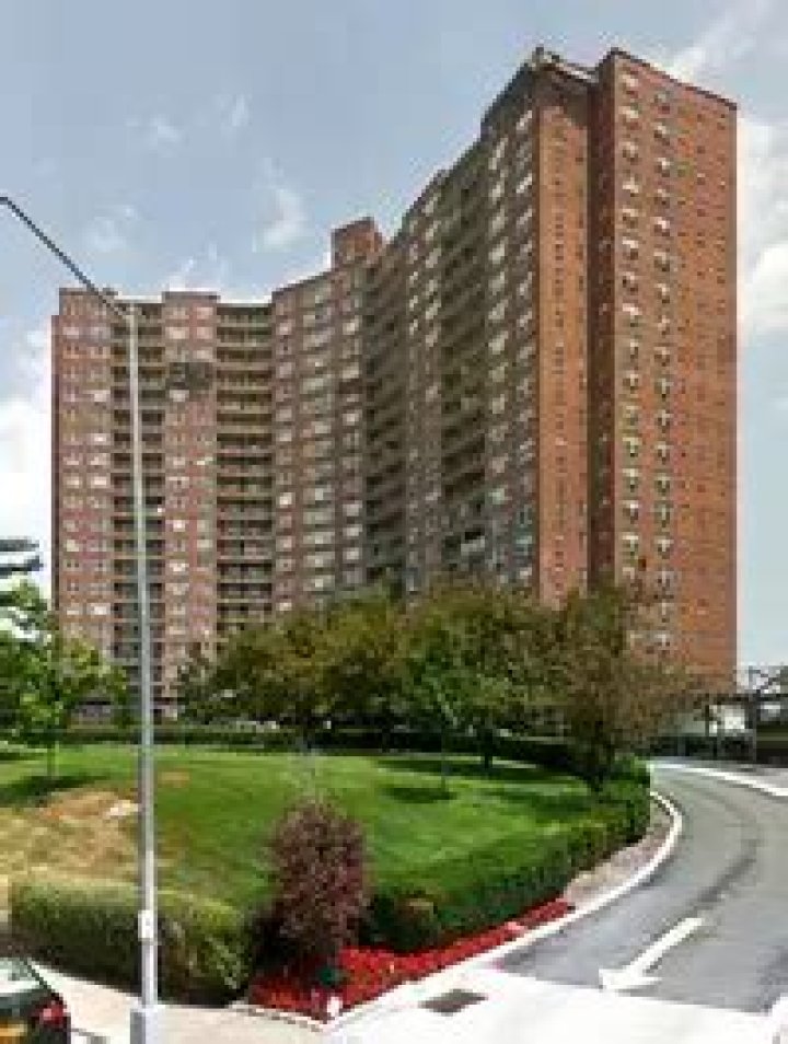 Skyview on Hudson, 5900 Arlington Avenue - Riverdale